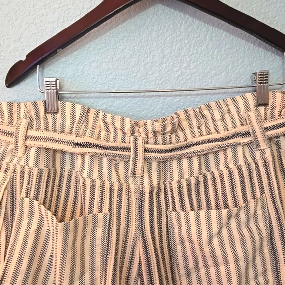 FP ONE Harriet Striped Shorts Sz Large Cuffs Pockets Boho Chic - Picture 9 of 15